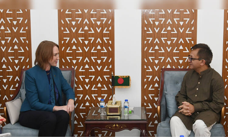 বাণিজ্যমন্ত্রী খন্দকার আব্দুল মুক্তাদিরের সঙ্গে ডেনমার্কের রাষ্ট্রদূতের বৈঠক